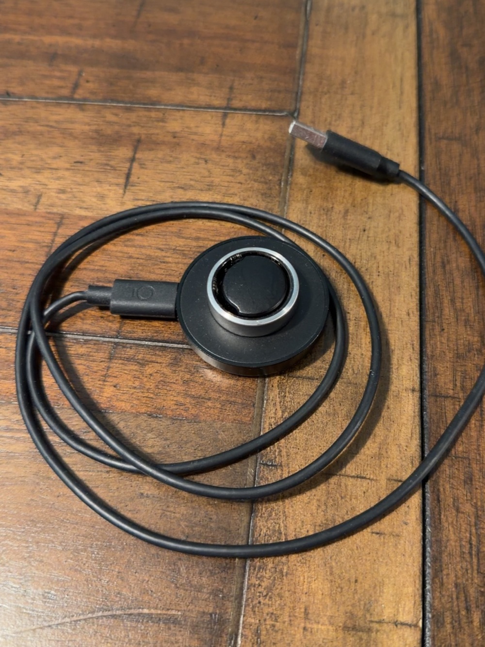 Oura Black Magnetic Charging Dock with Integrated Cable